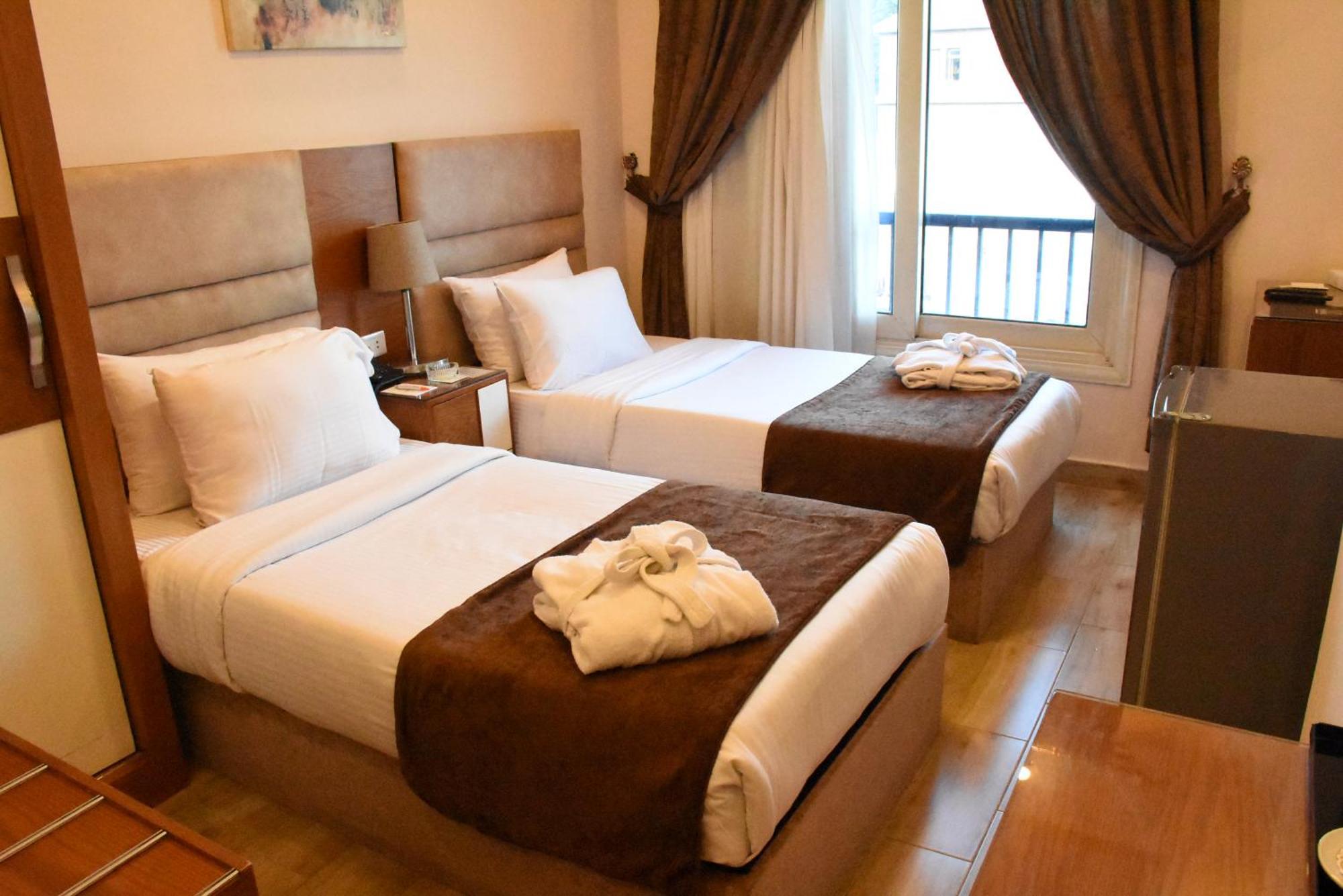 Jewel Zamalek Hotel Le Caire Extérieur photo